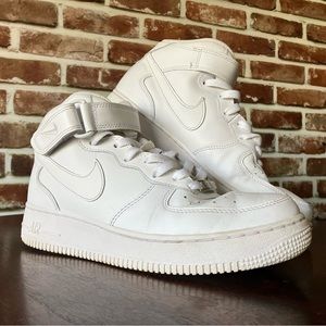 Nike Air Force 1 '07 Mid White - Size 9